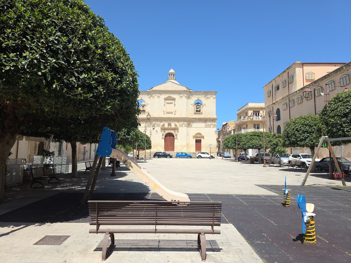 Monaco, Noto