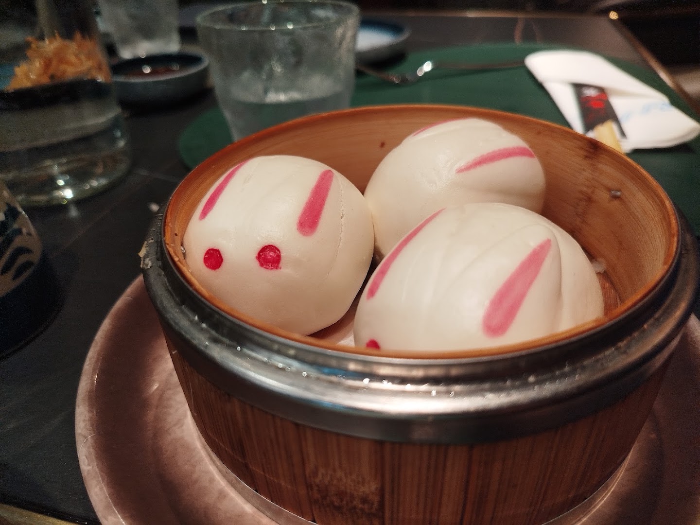 Mond Restaurant