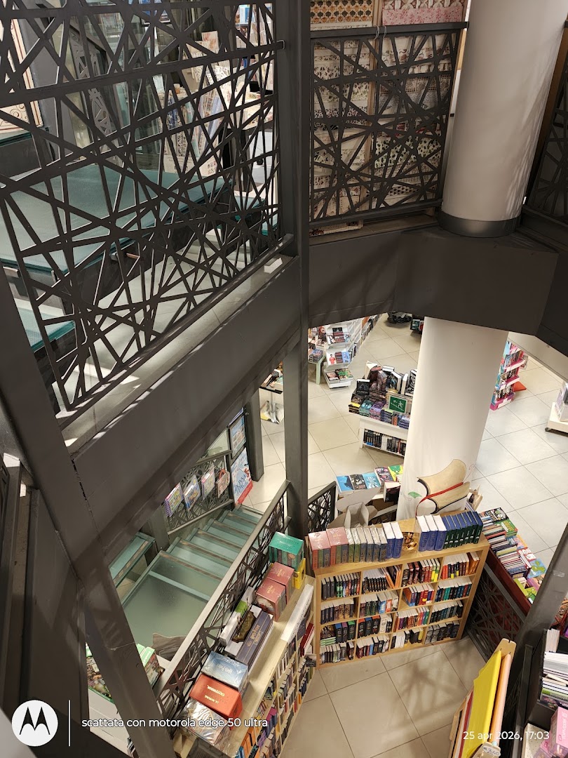 Mondadori Bookstore Somma Lombardo