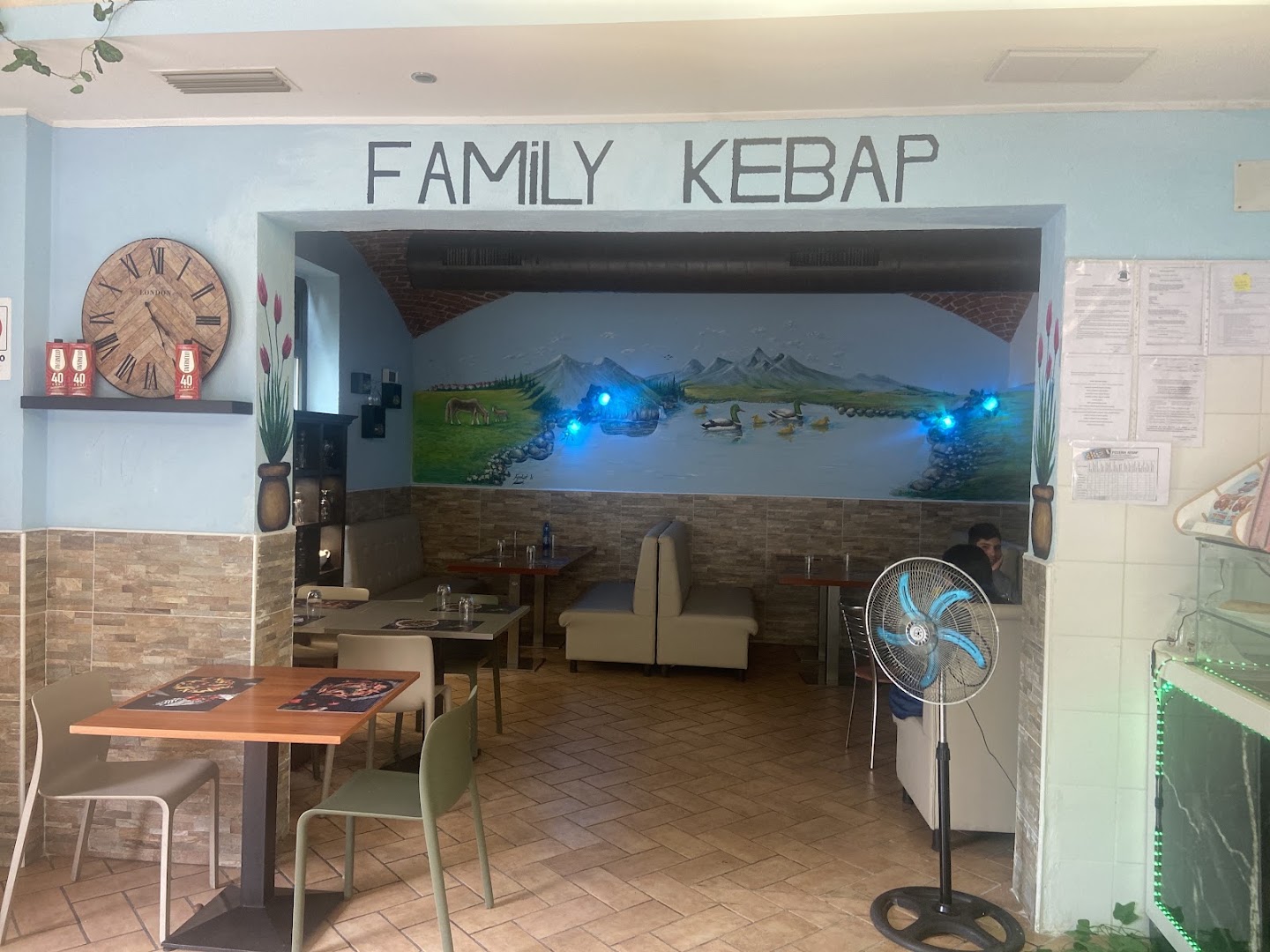 Mondo 2 Turkish kebap pizza, Novara