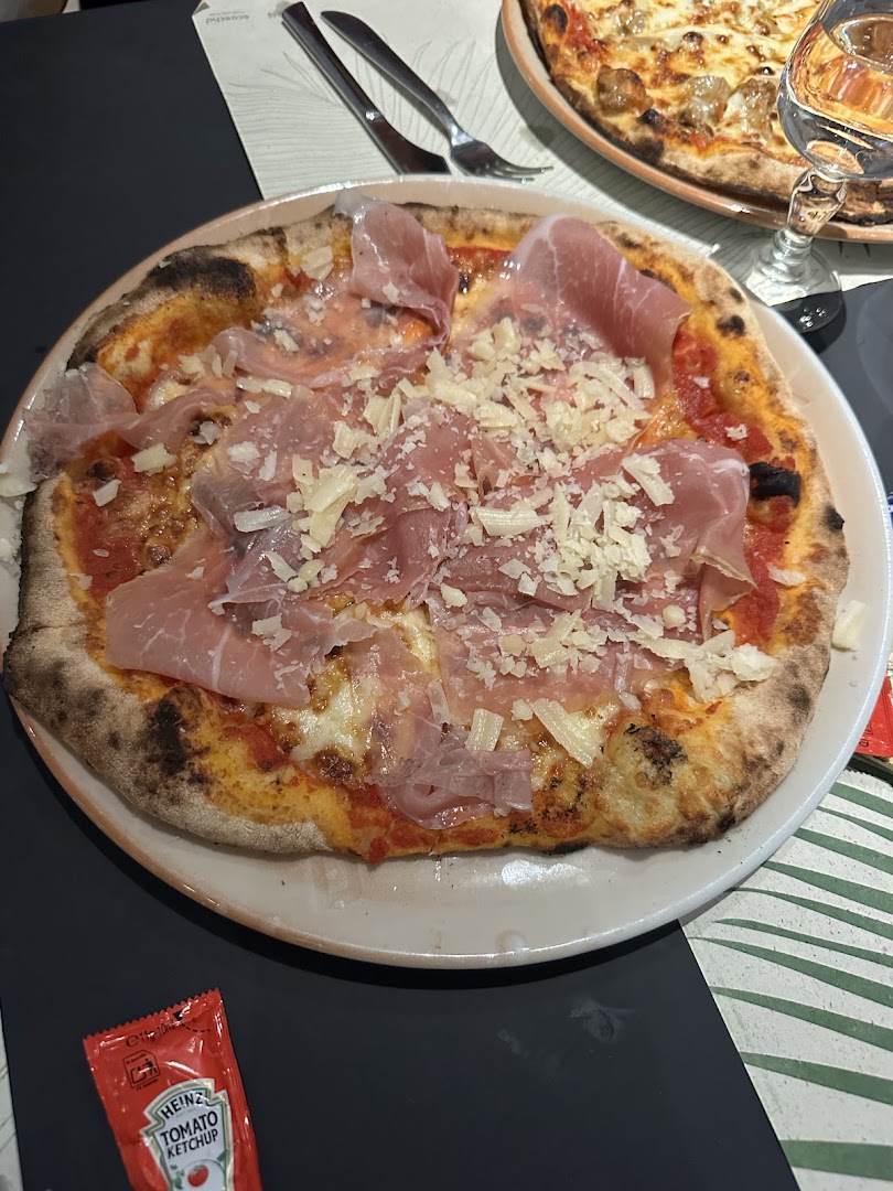 Mondo Pizza