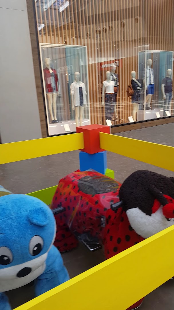 Mondojuve Shopping Village