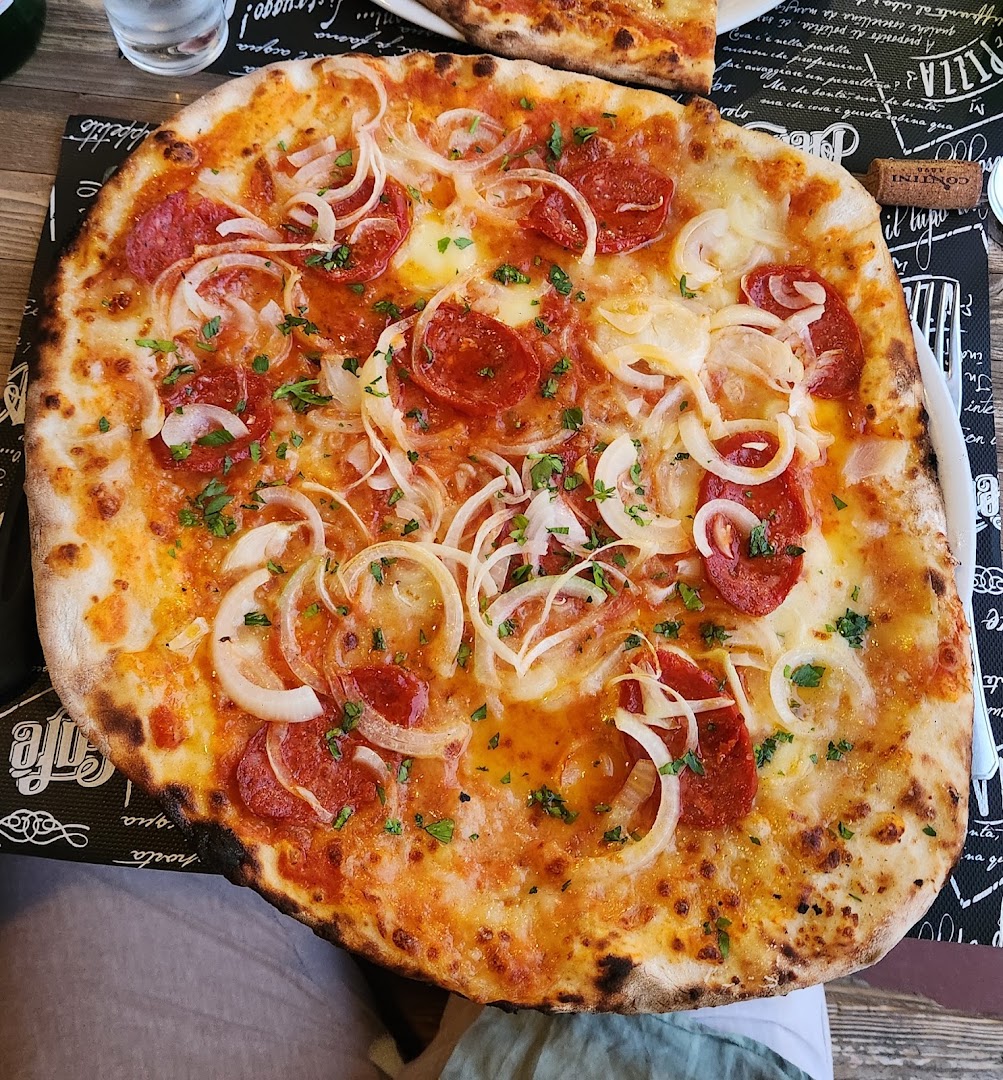 Monkey Bar pizzeria 🍕