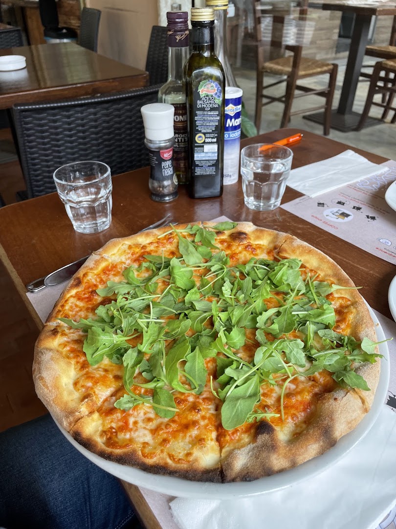 Monkey Bar pizzeria 🍕