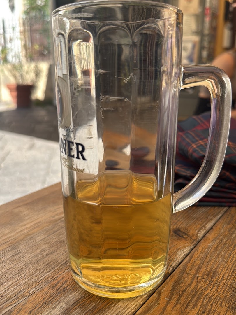 Monkey Pub