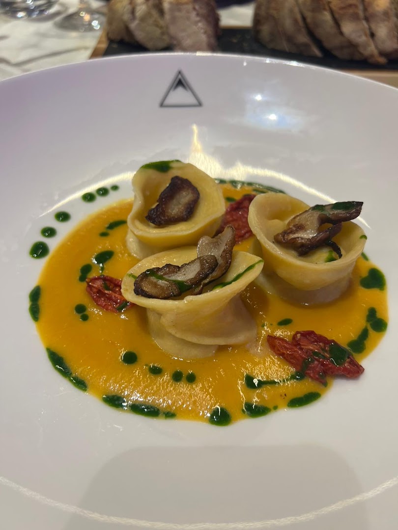 Mont Blank - Lounge e Wine Bar - Bistrot - Pasticceria a Eboli (Salerno)