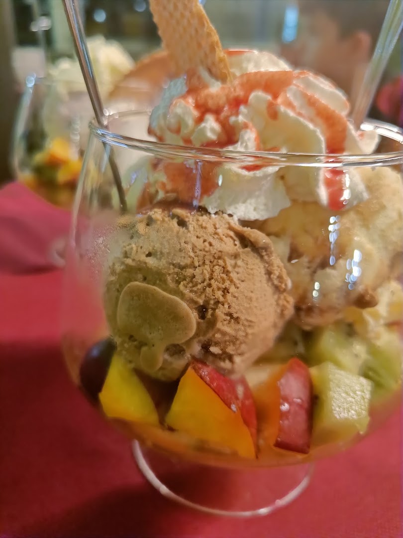Monti - Bar Gelateria Risto Wine