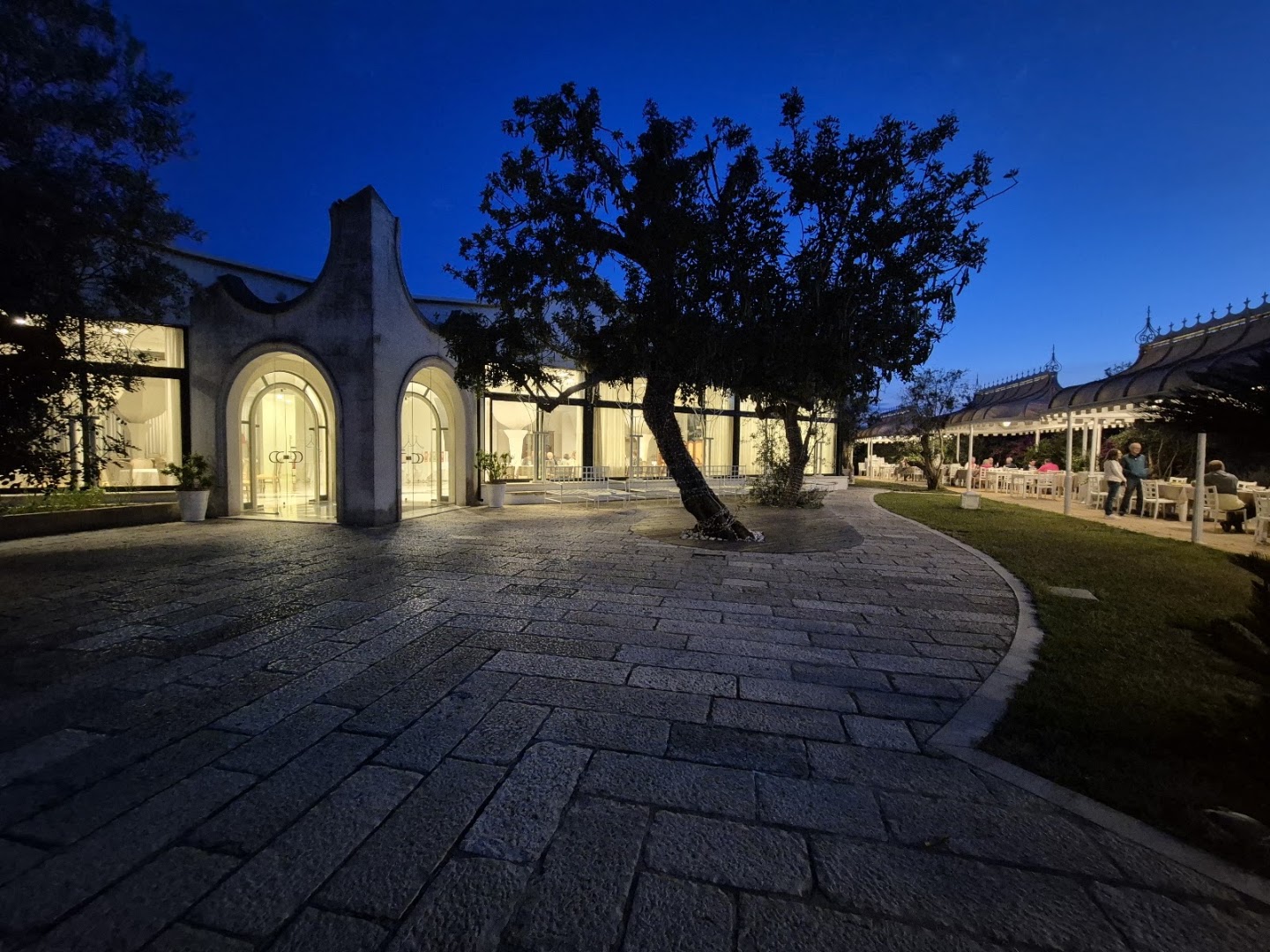 Montirò Wedding
