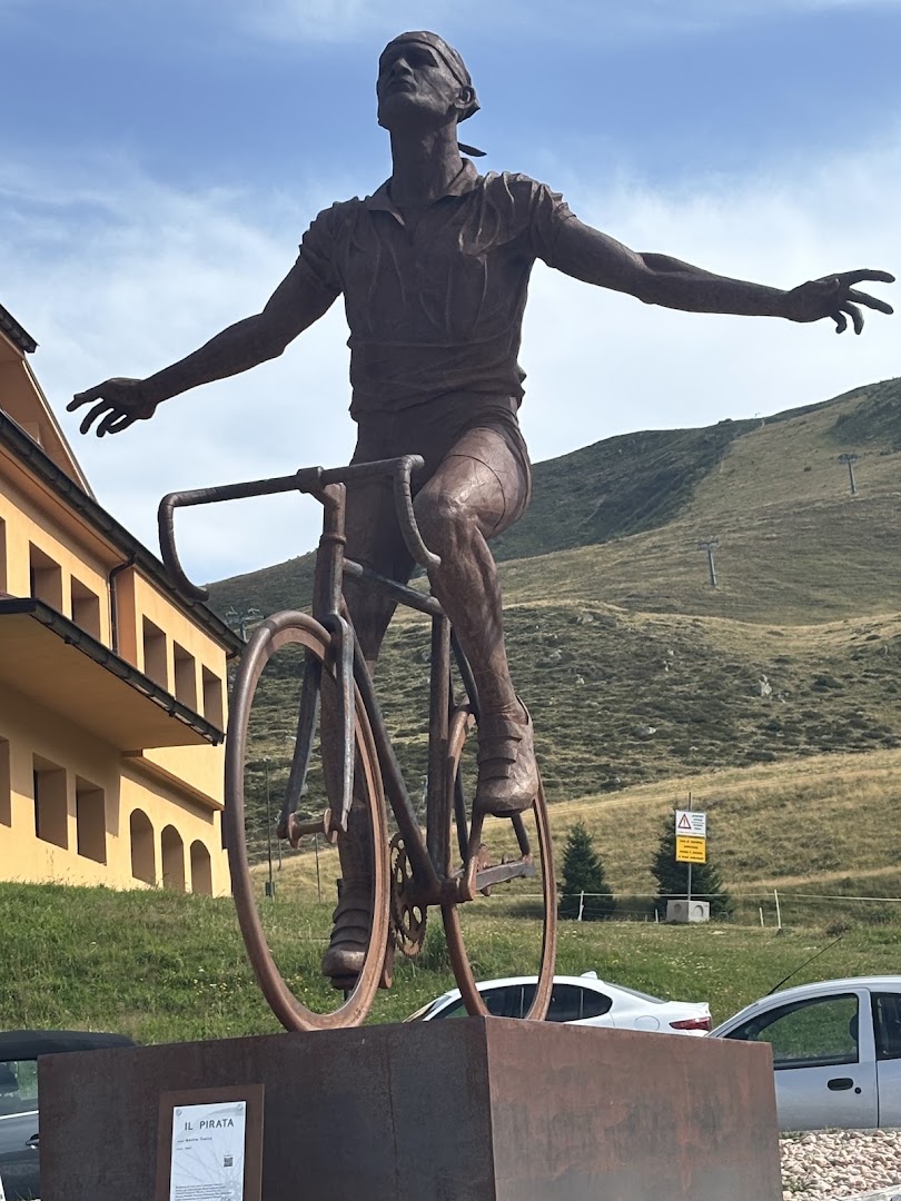Monumento a Marco Pantani, Cesenatico