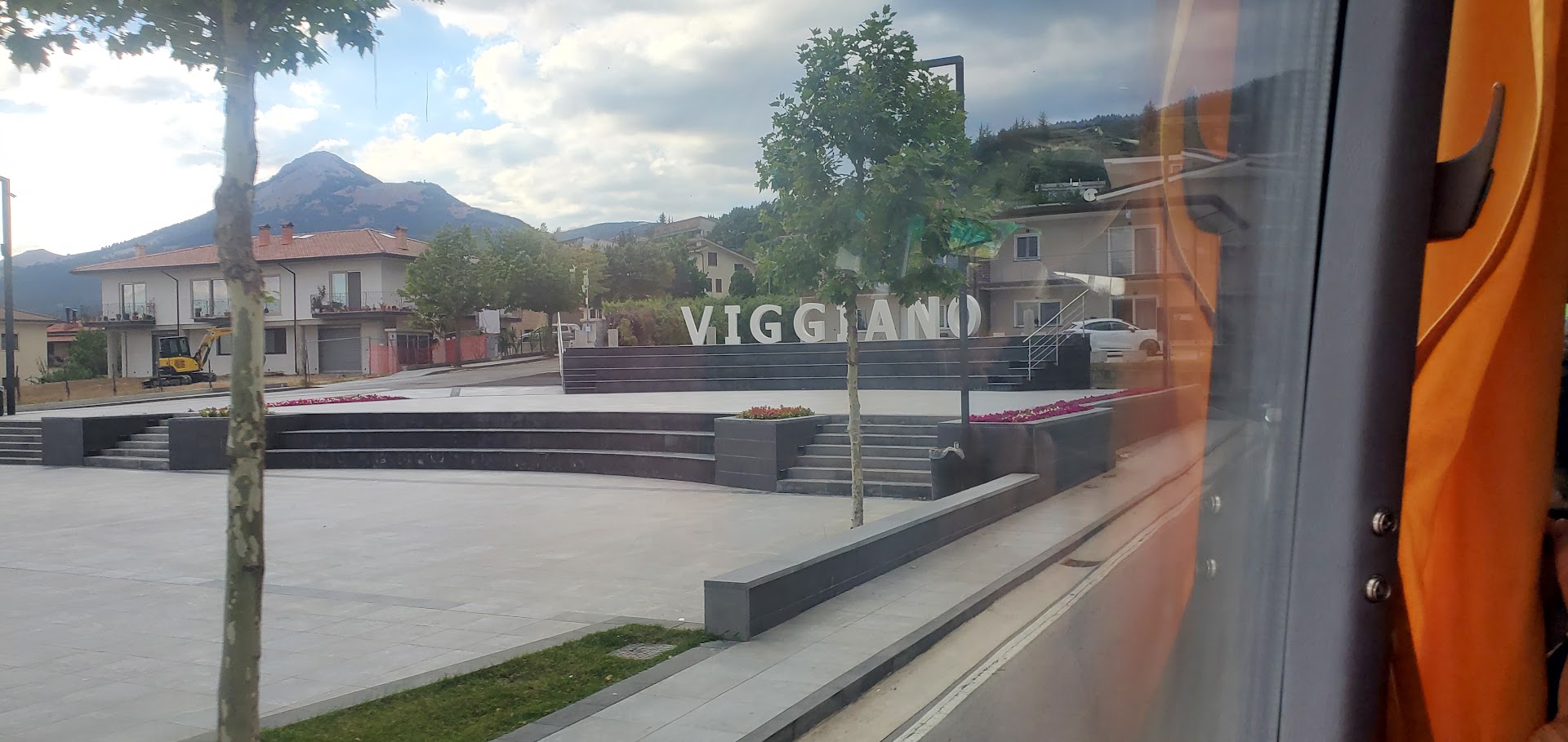Monumento ai Portatori della Madonna