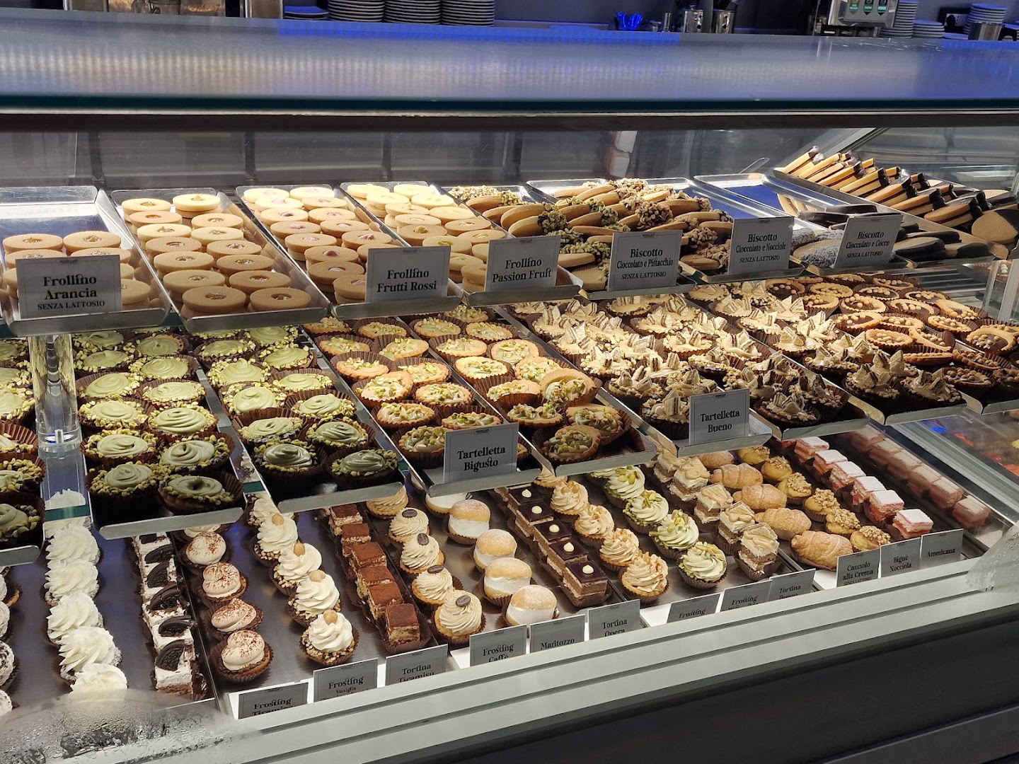 Mood Cafè Cakes & Drinks