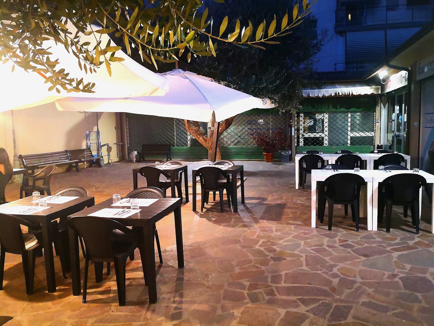 Mood Saloon Restaurant & Lounge Bar, Pomezia