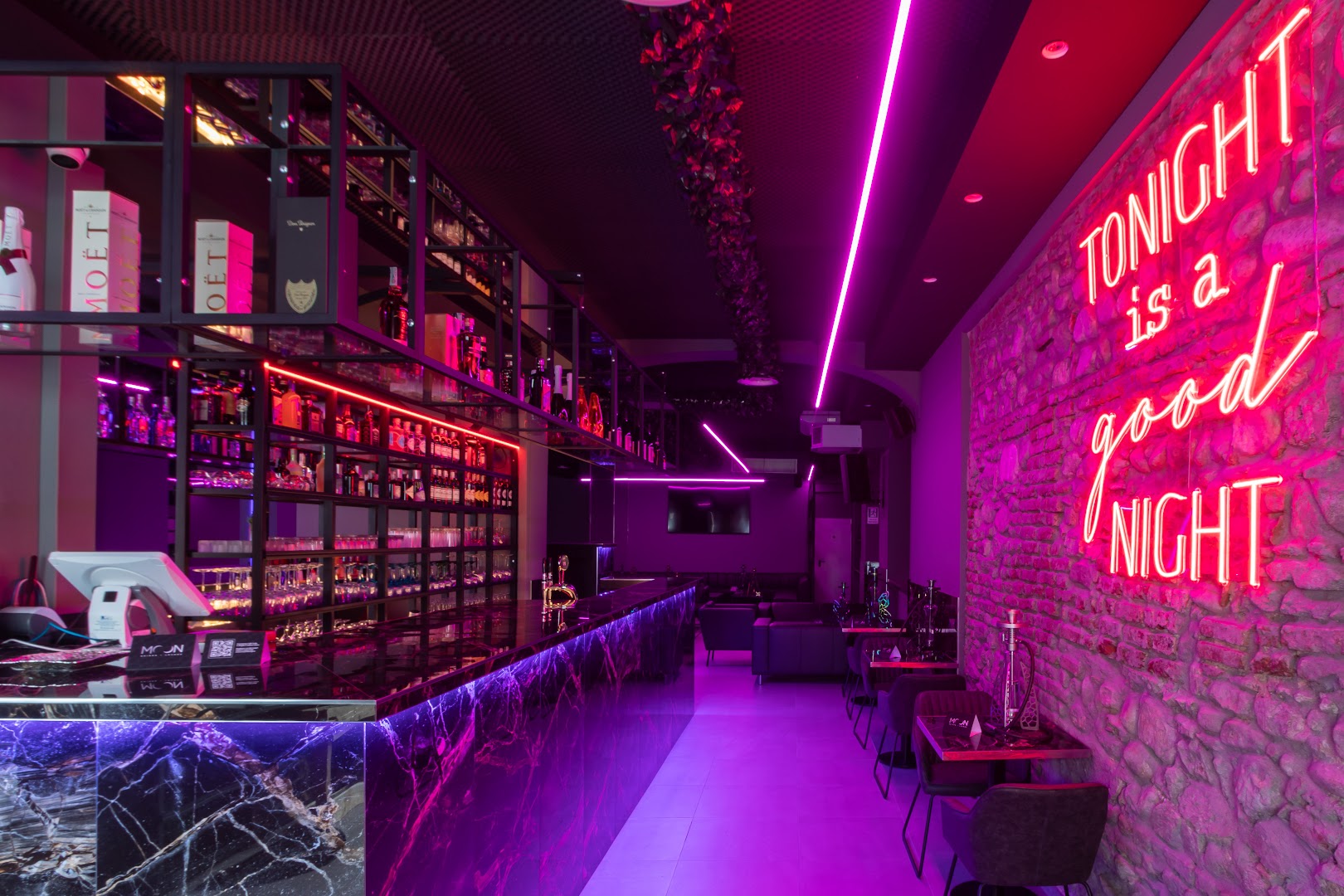 Moon Shisha & Lounge