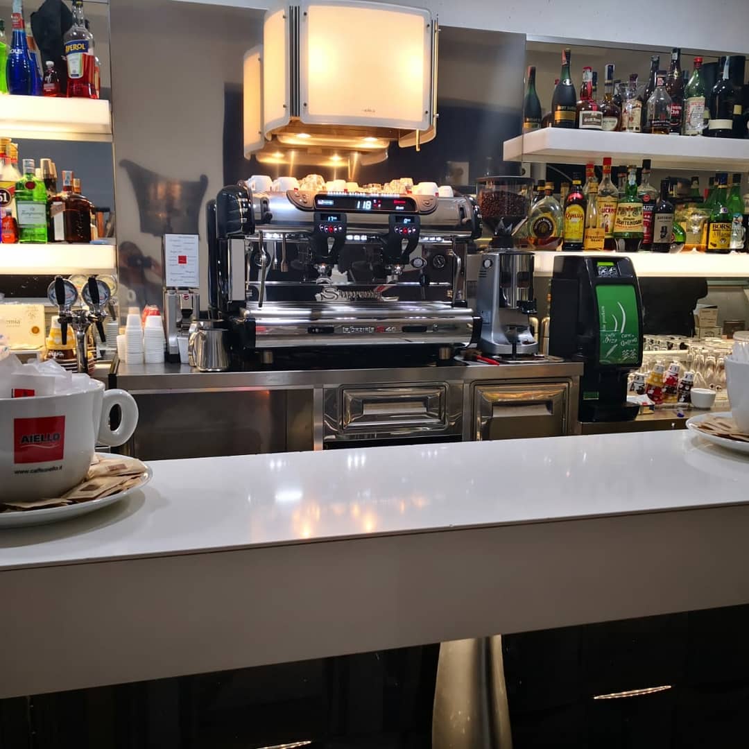 Moonlight Bar Lounge...caffetteria...tavola calda..pasticceria..gelateria, Catanzaro