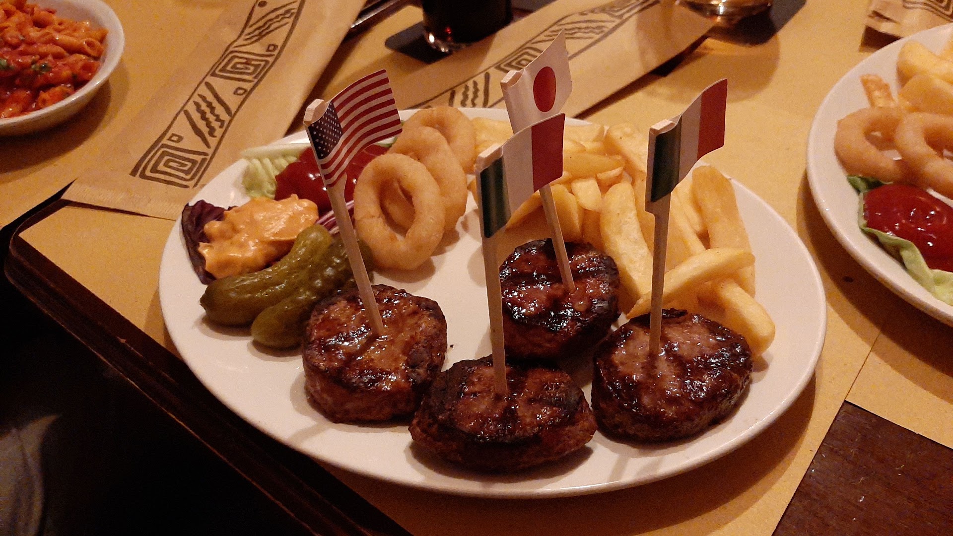 Moon'S Pub