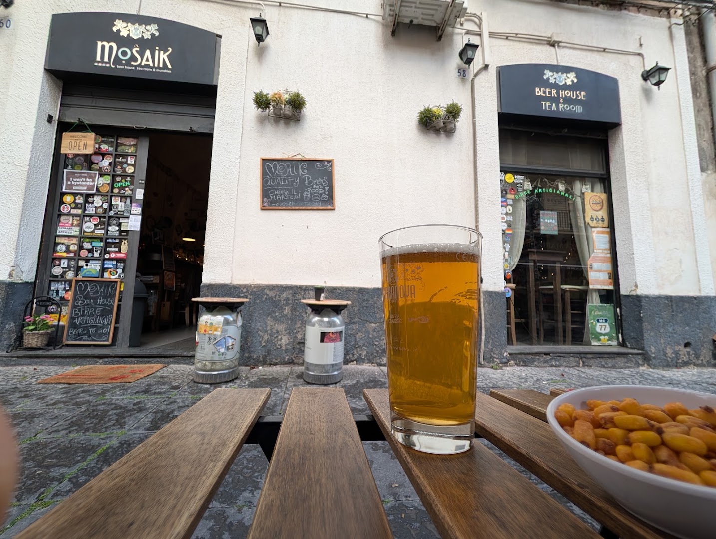Mosaik Beer House & Tea Room