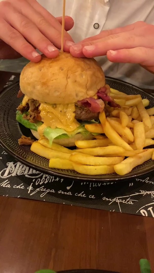 Mosy - Grill House & Cocktail Temple