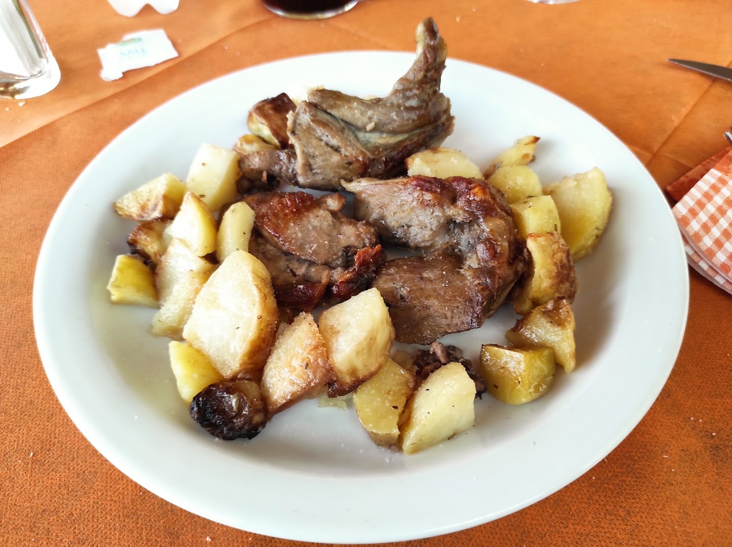 Motel Ristorante Carnevali Muccia - Macerata