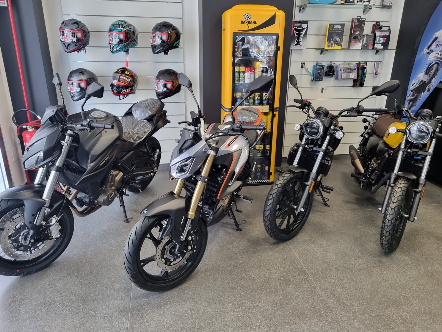 Moto Center Snc, Barletta
