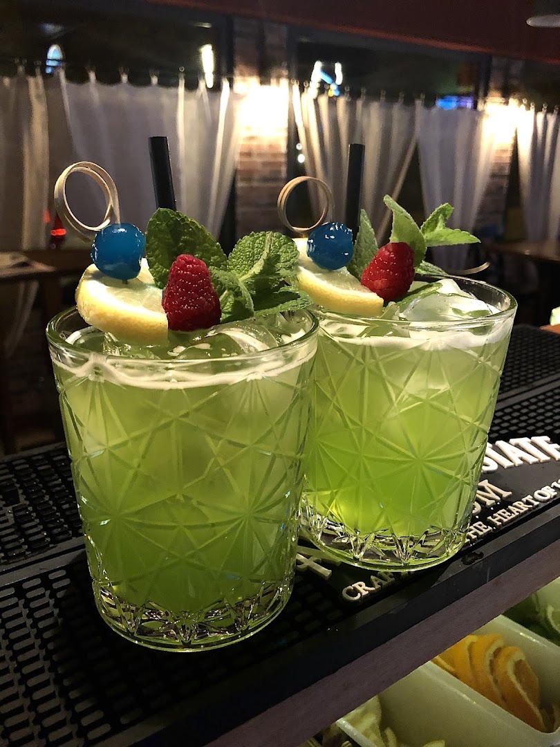 Moto Music Bar
