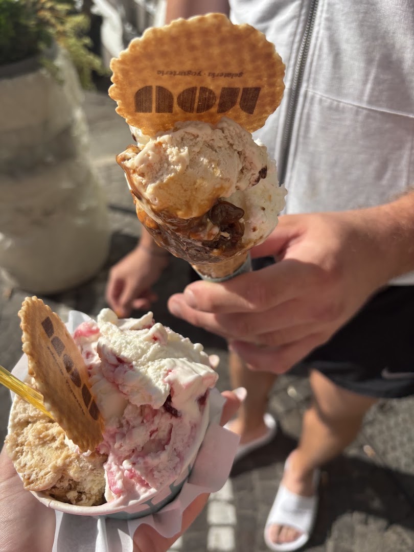 MOU GELATERIA-YOGURTERIA, Castellammare di Stabia