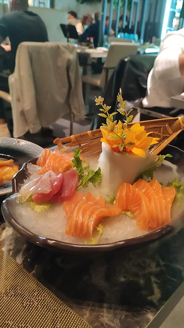 MOVA SUSHI FUSION RESTAURANT BRINDISI