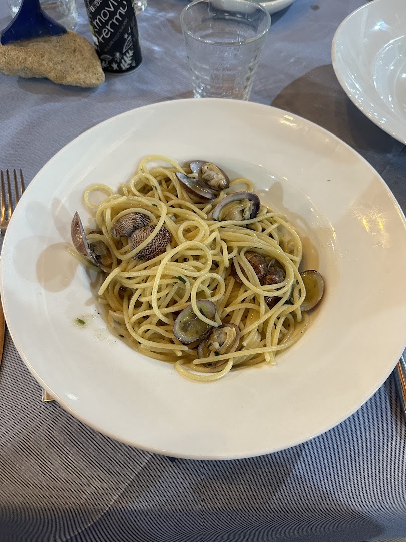 Moviti Fermu Ristorante