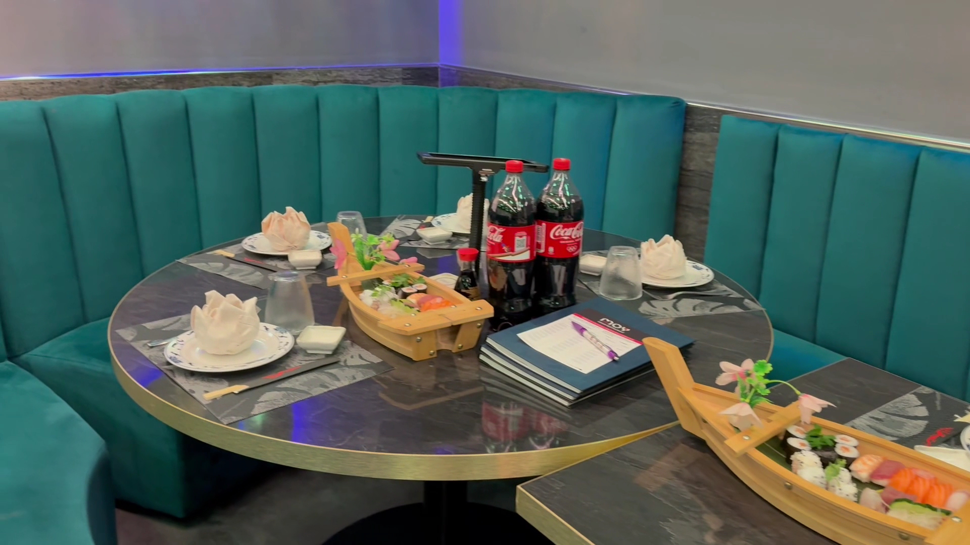 Moy Sushi Asian Restaurant