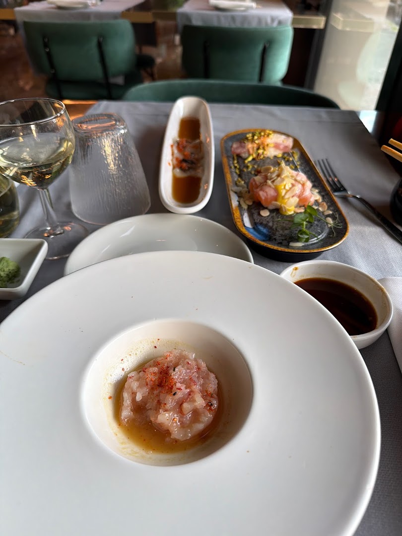 Moya Asian Fusion Restaurant