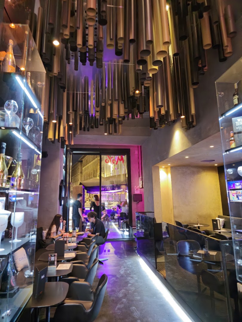 Moyo Firenze | Aperitivo - Cocktail Bar - Restaurant