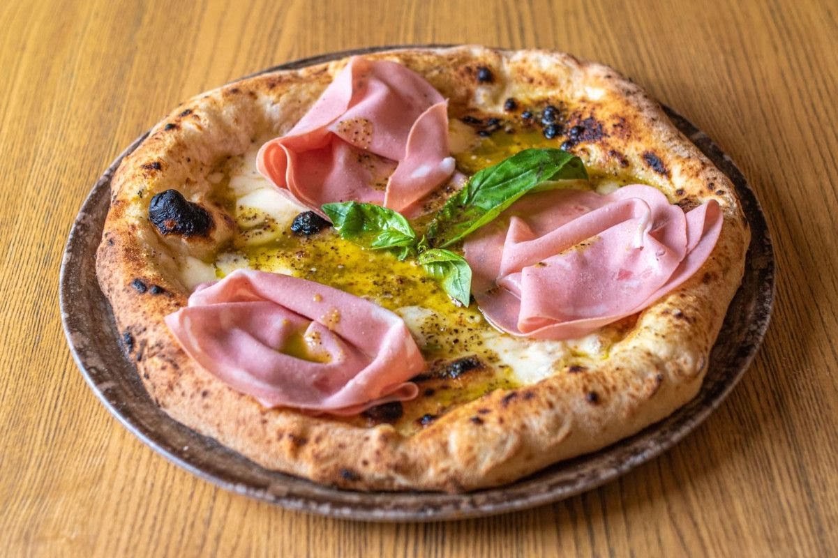 Mozzarella e basilico, Rimini