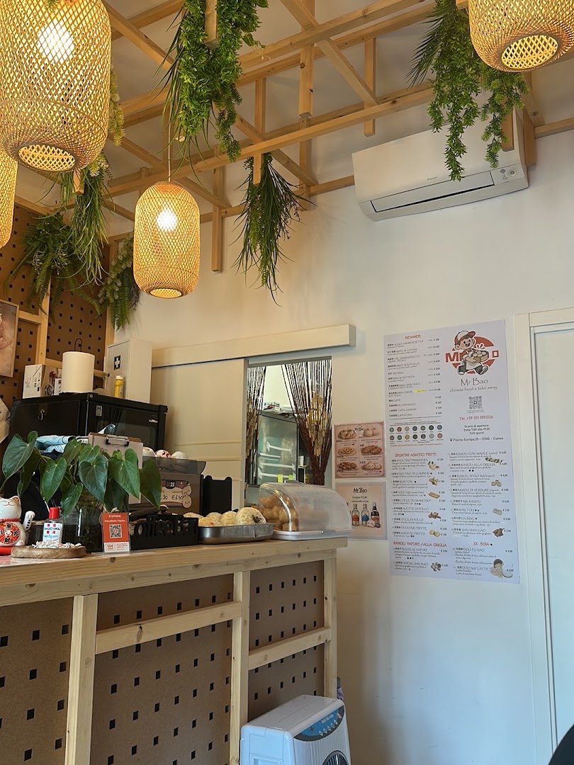 Mr Bao, Cuneo