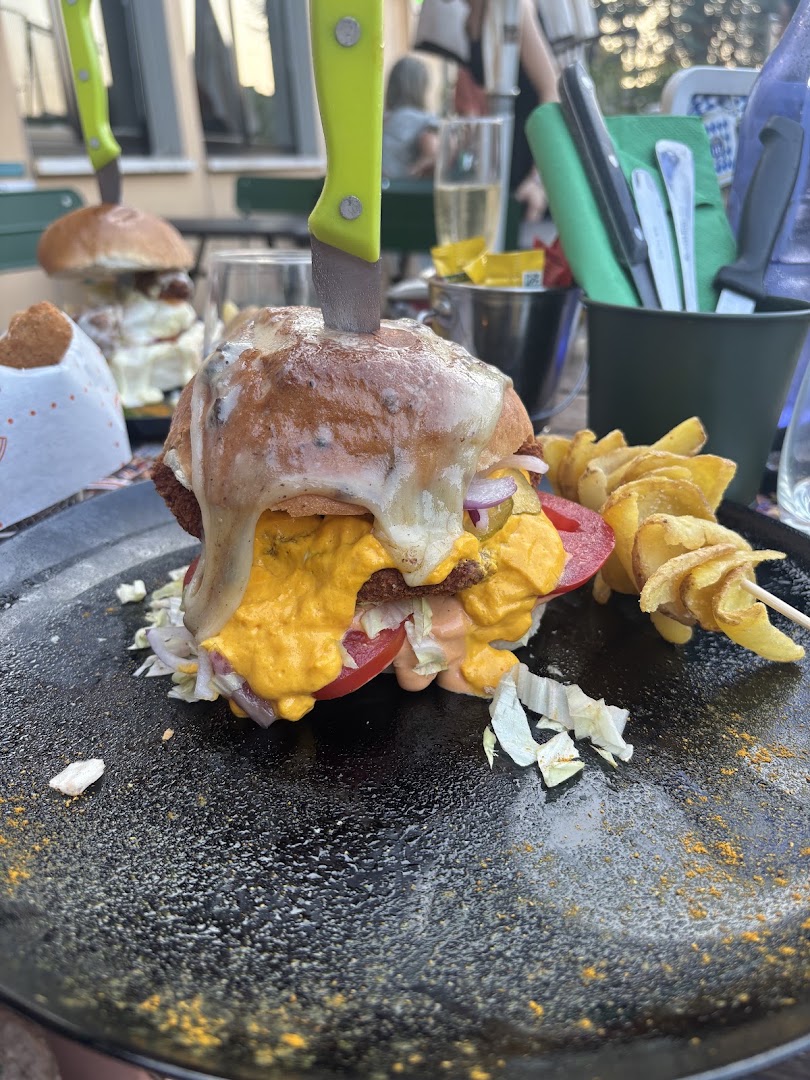 Mr. Jerry - Risto Pub