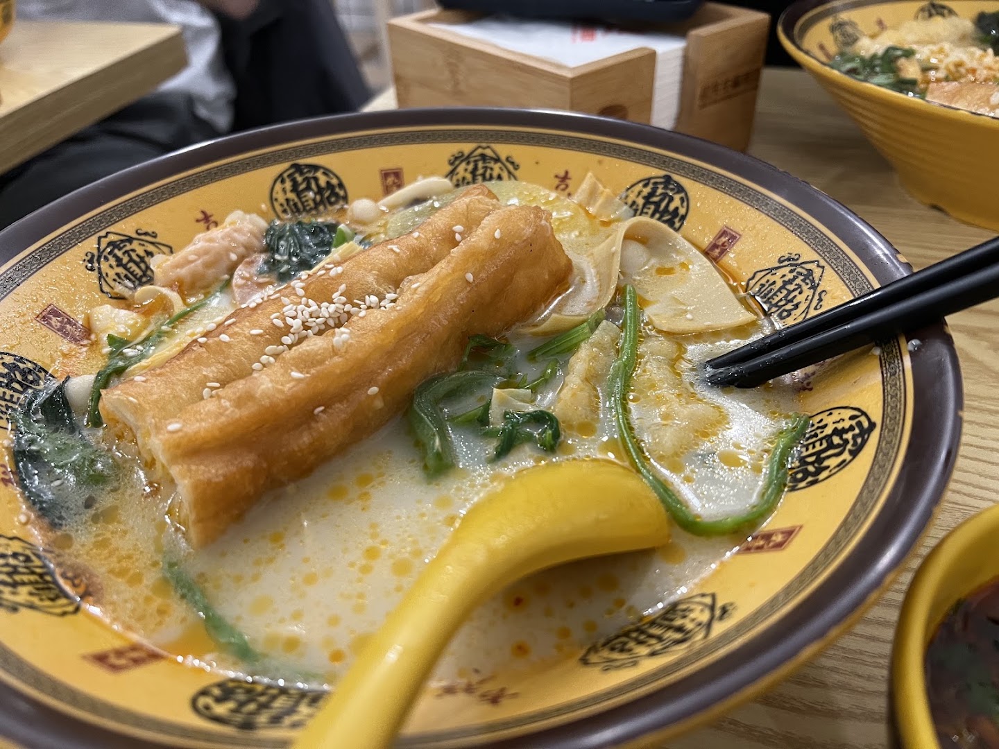 Mr. Jiao, Milano
