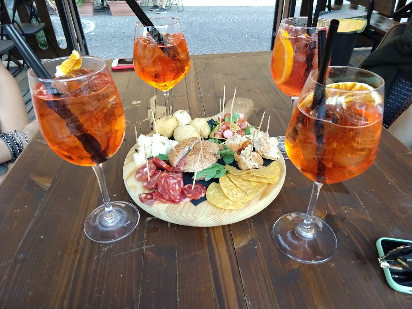 Mr. Rolly's, Vitulazio