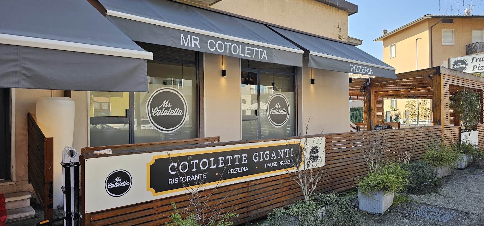 MrCotoletta