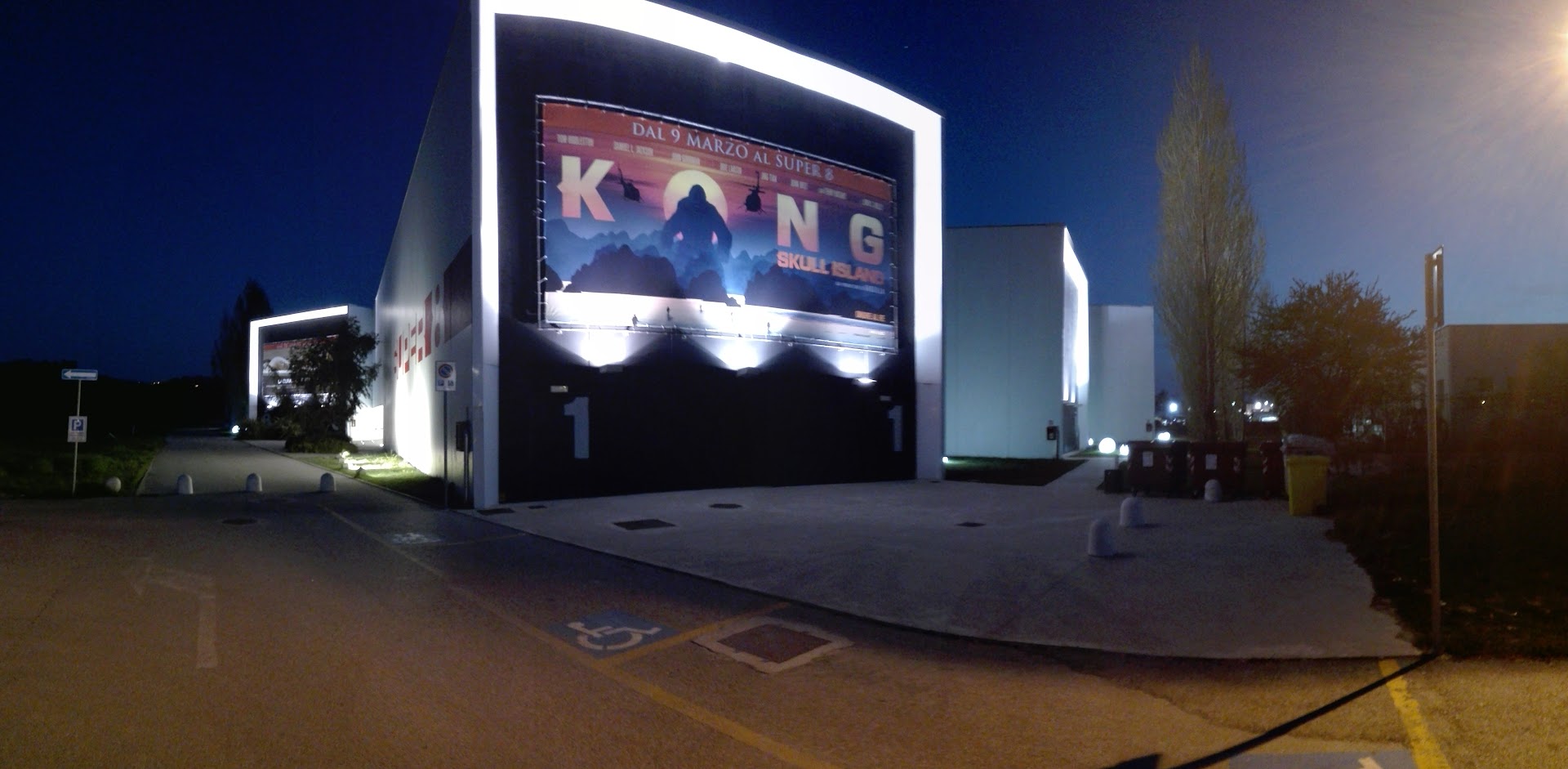 Multiplex Super 8