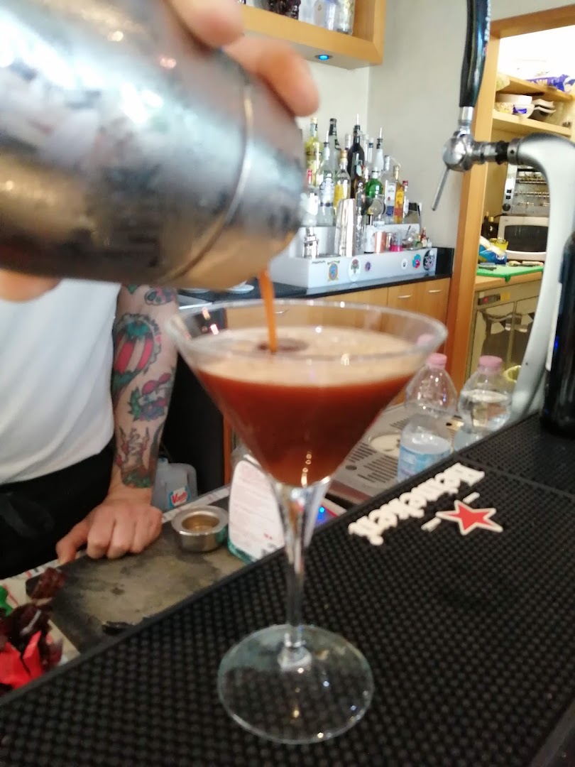 Mumm Cocktail Bar Di Moro Kim