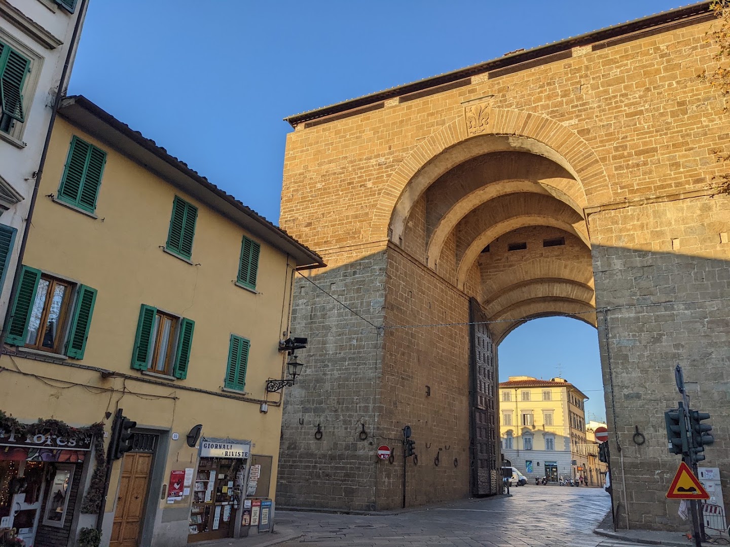 Mura e porta di San Frediano