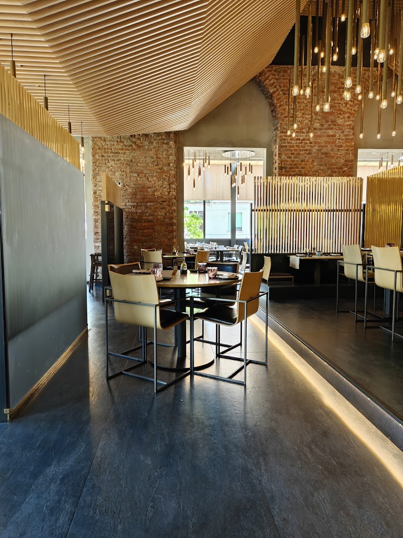 Mura Fusion Restaurant