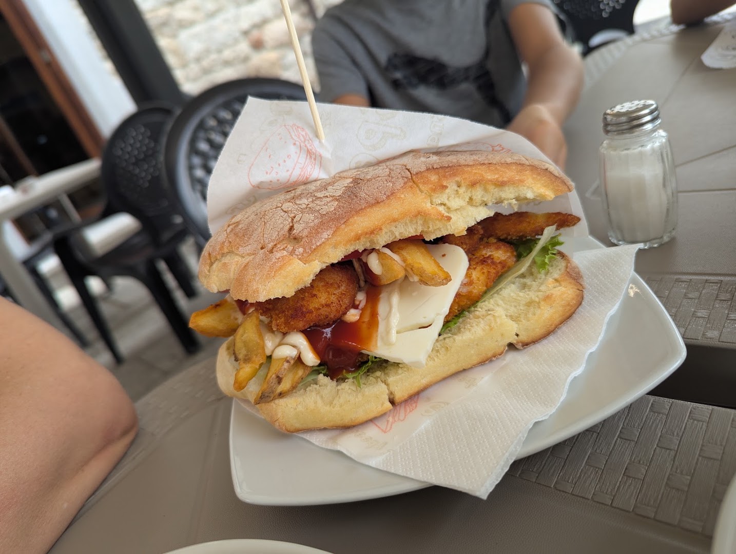 Muretto Lounge Cafe