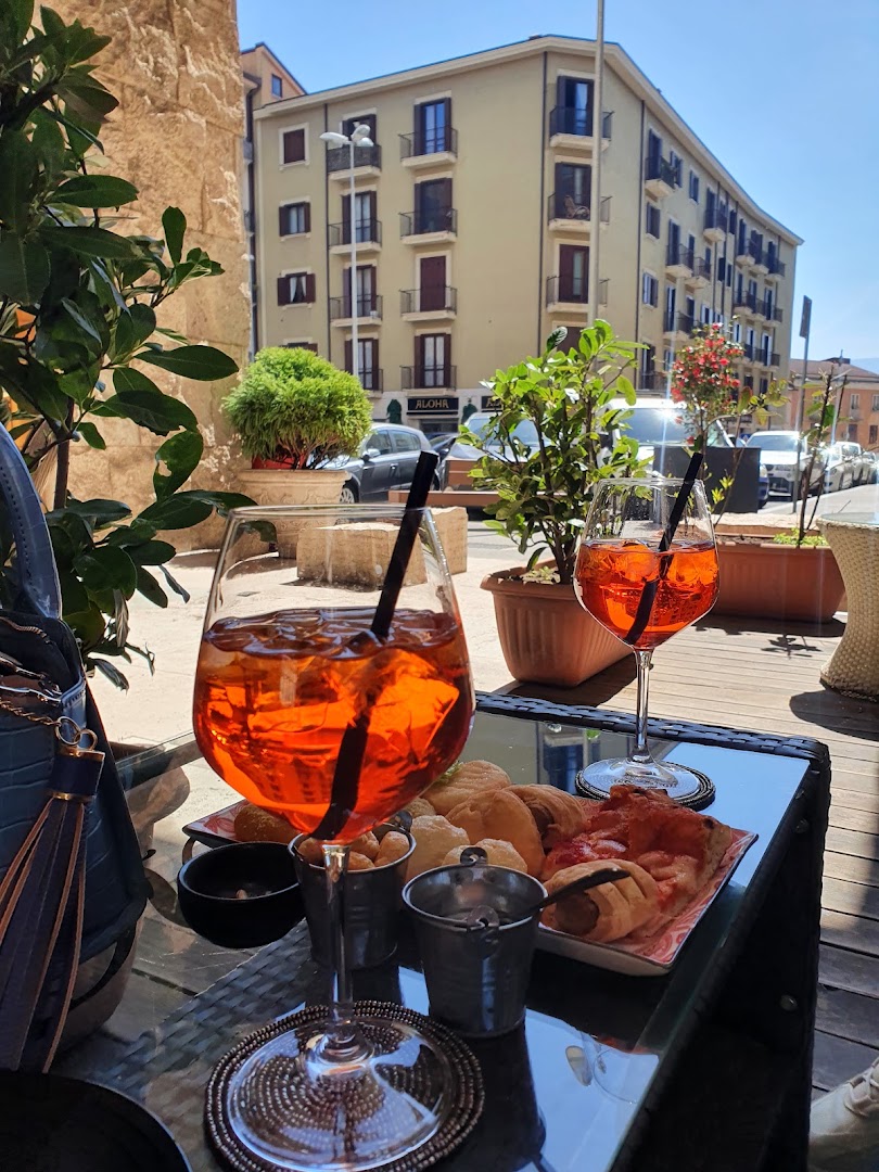 Nael Lounge Bar