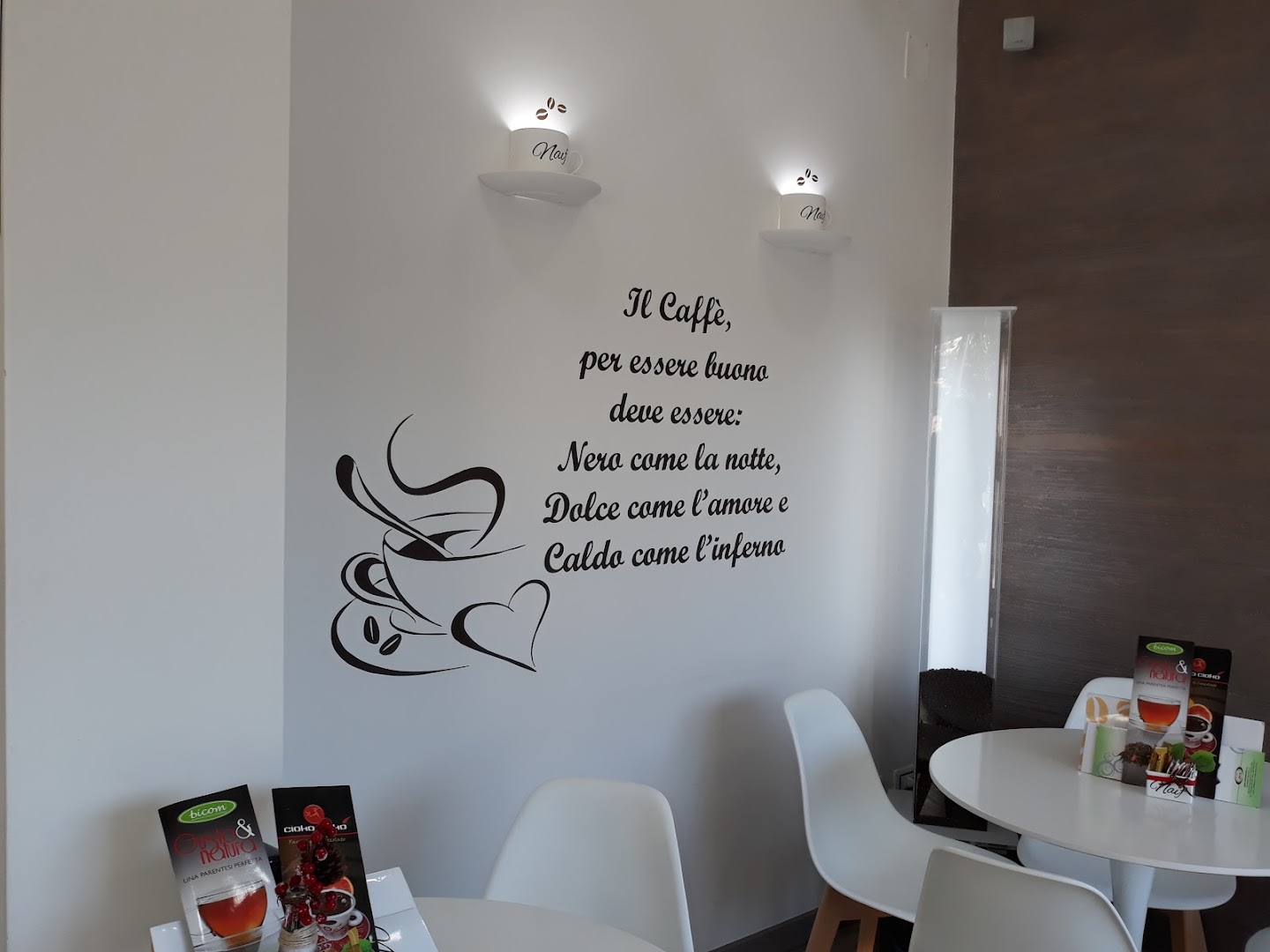 Naif Cafe