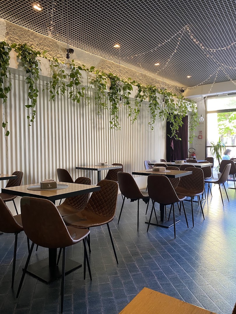 Naked - Concept Bar