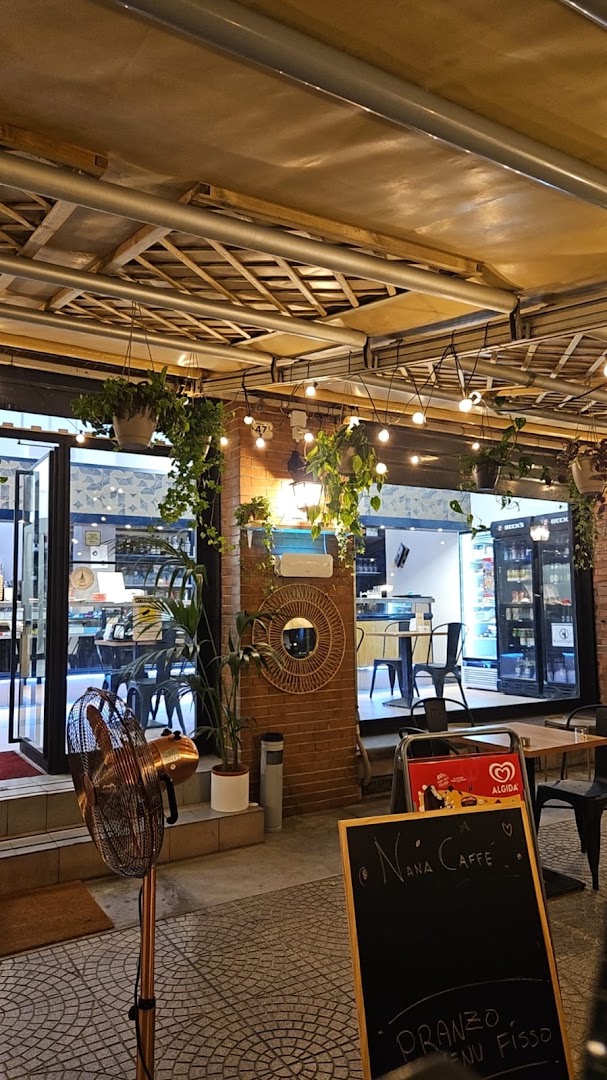 Nana Caffè food & drink