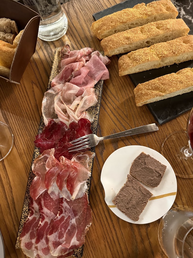 Nana Meat & Wine