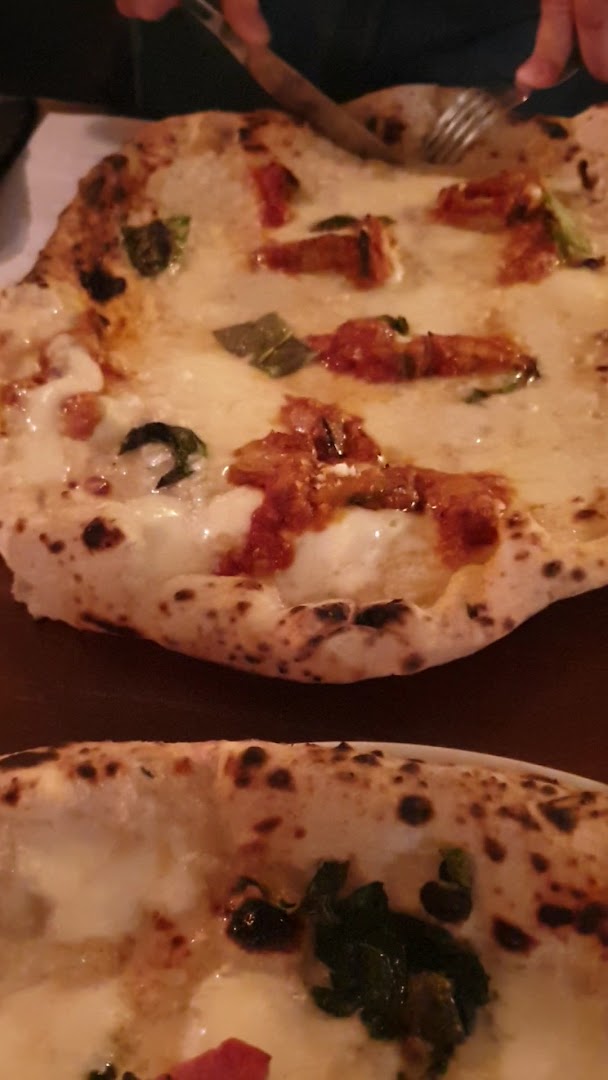 Napples (San Salvario) - Antica Pizzeria e Friggitoria Partenopea, Torino