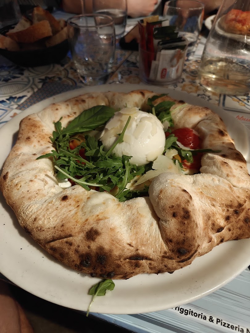 Napulè Hamburgeria Friggitoria & Pizzeria Napoletana