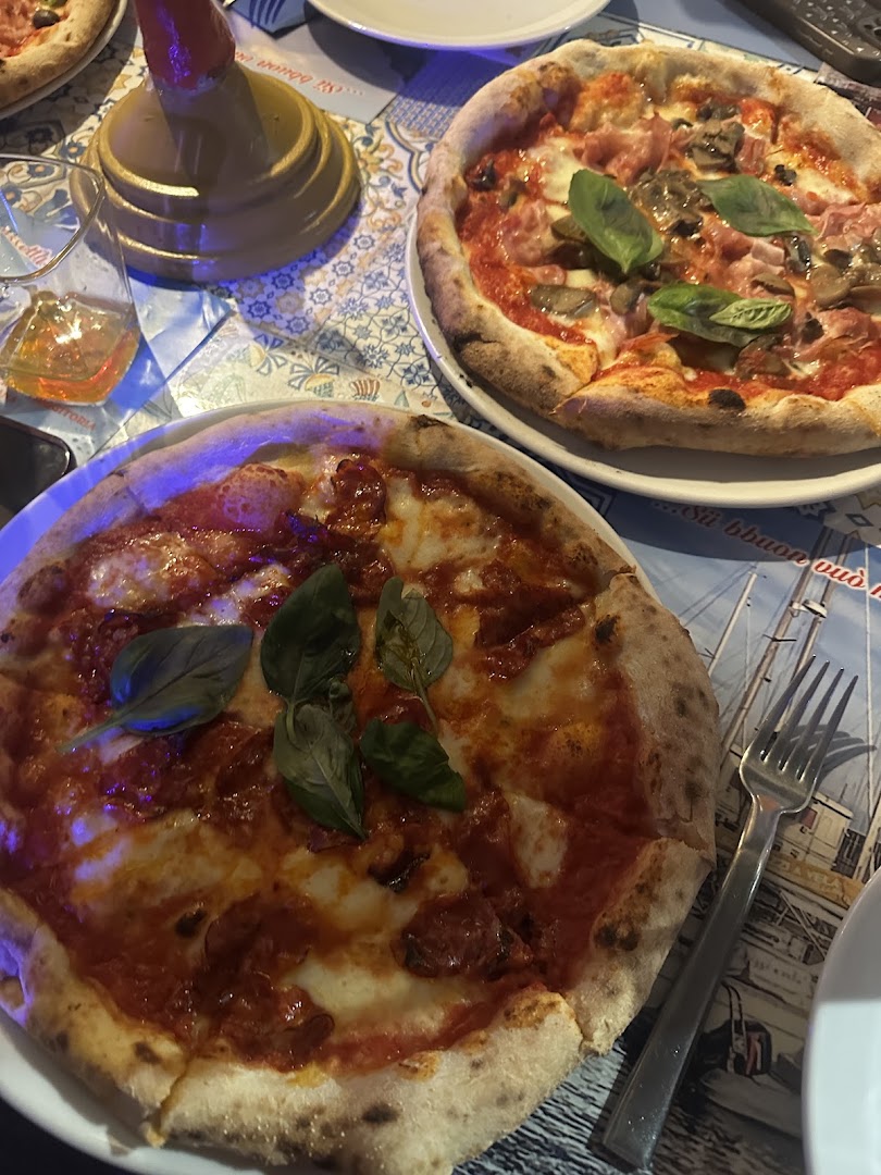 Napulè Hamburgeria Friggitoria & Pizzeria Napoletana