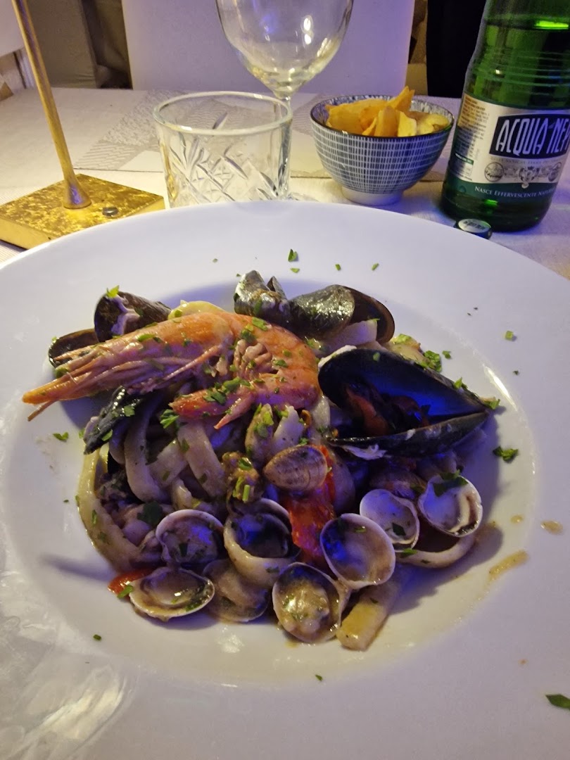 Napul'è Ristorante Pizzeria Napoletano a Roma Prati con Live Music